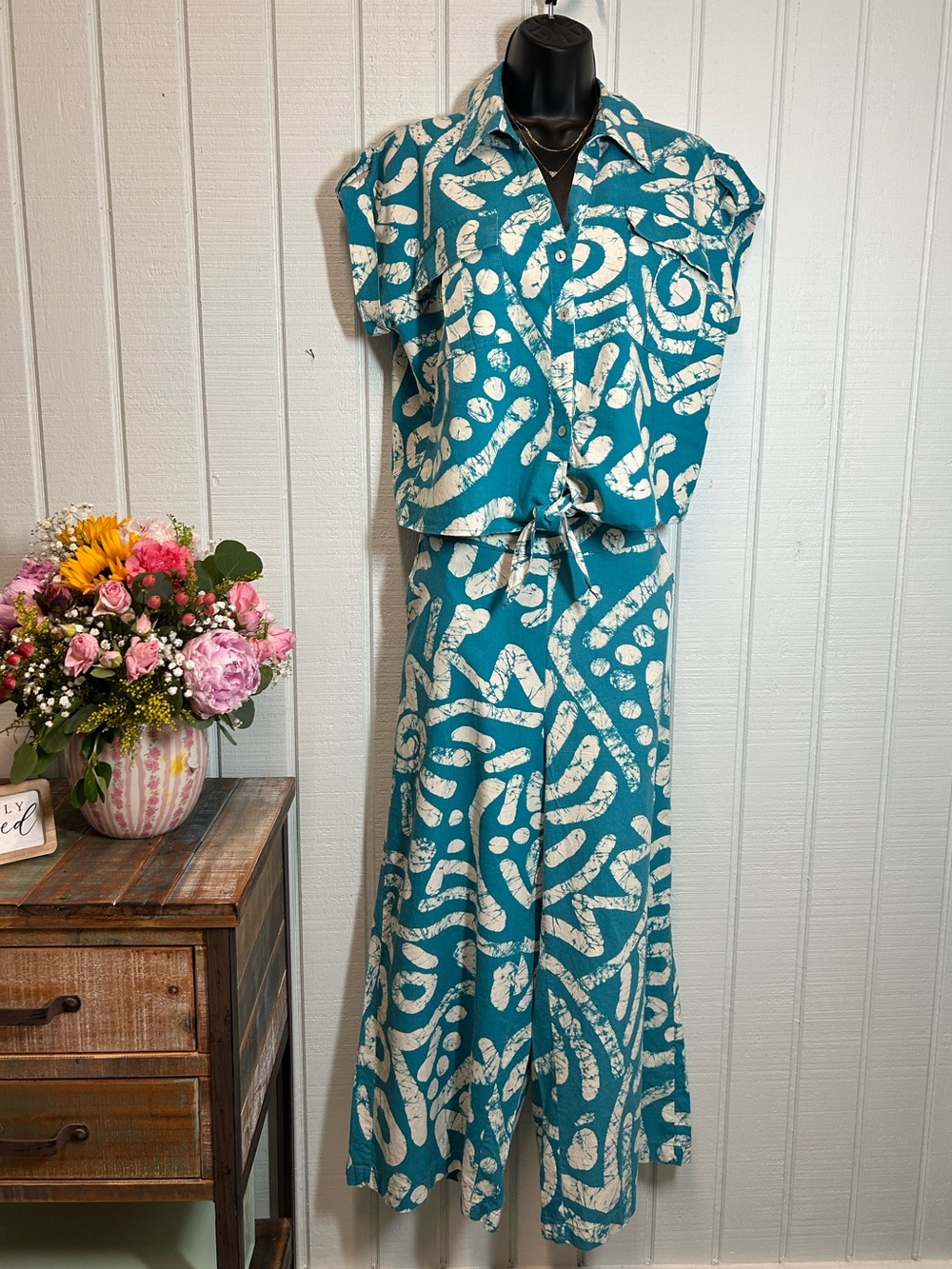 Haute Hippie Teal and Cream Abstract Set